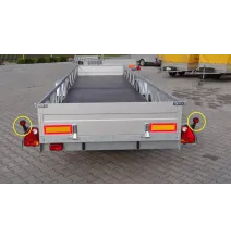 Lampa obrysowa - HOR 53 K.U.P - potrójna prawa na wysięgniku krótkim ukośnym (LD 2115/P)