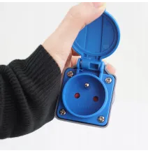 Adapter - kempingowy wtyczka CEE / gniazdo 230V