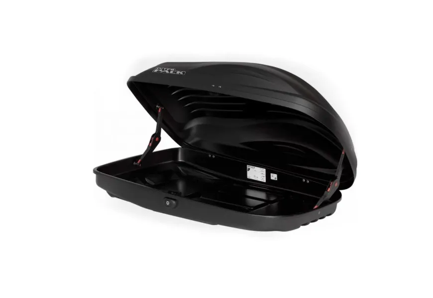 Jak zamontować box dachowy? Poradnik krok po kroku (z relingami i bez)